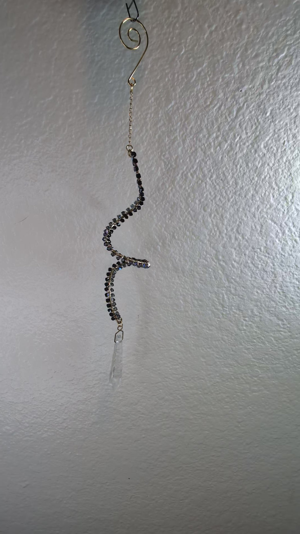 Gold Twist Suncatcher uncatcher