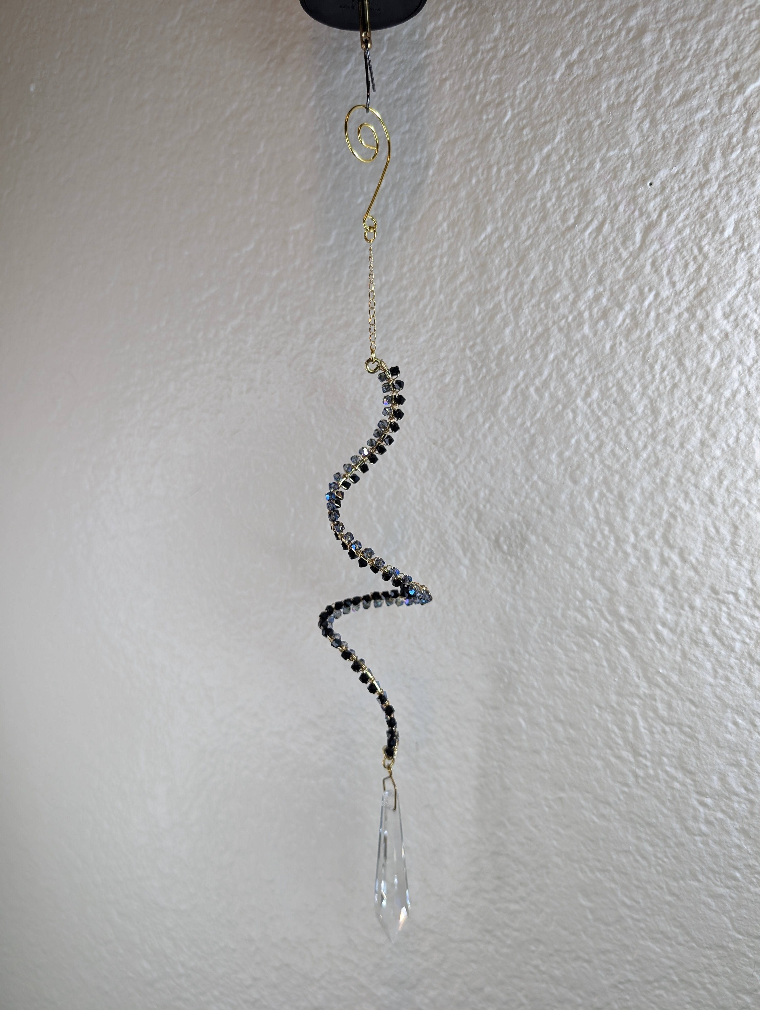 Gold Twist Suncatcher uncatcher